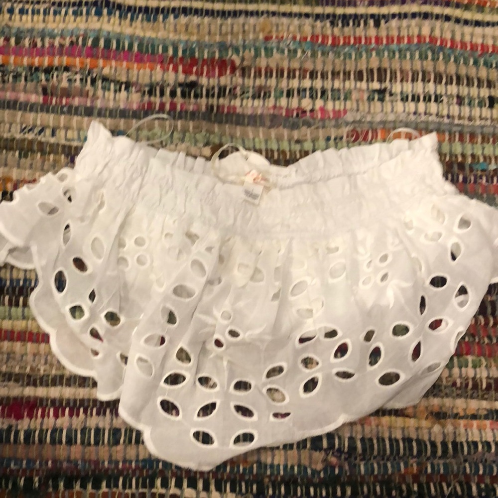FLASH SALE!!! Vici Crop Top. NWT.